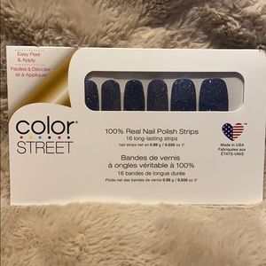 Color street - moon river